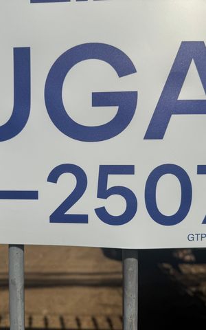 Casa para alugar com 400m², 2 quartos e 2 vagas Casa para alugar com 400m², 2 quartos e 2 vagasCódigo da placa GTPE-1404