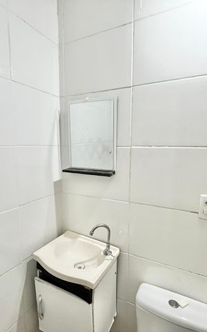 Casa para alugar com 25m², 1 quarto e sem vaga Casa para alugar com 25m², 1 quarto e sem vagaBanheiro
