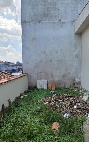 Casa à venda com 80m², 3 quartos e 2 vagas Casa à venda com 80m², 3 quartos e 2 vagasJardim