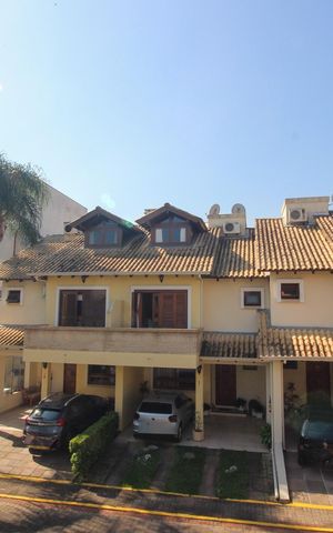 Casa de condomínio à venda com 186m², 3 quartos e 2 vagas Casa de condomínio à venda com 186m², 3 quartos e 2 vagasVista da Sacada