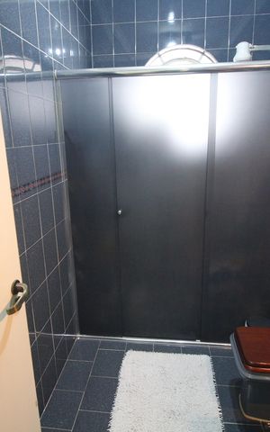 Casa à venda com 637m², 3 quartos e 1 vagaBanheiro 1