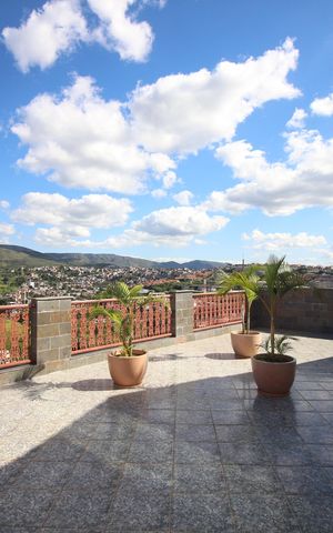 Casa à venda com 637m², 3 quartos e 1 vagaQuintal
