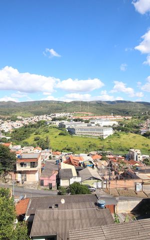 Casa à venda com 637m², 3 quartos e 1 vagaVista