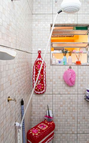 Casa à venda com 125m², 3 quartos e 1 vagaBanheiro Casa 2