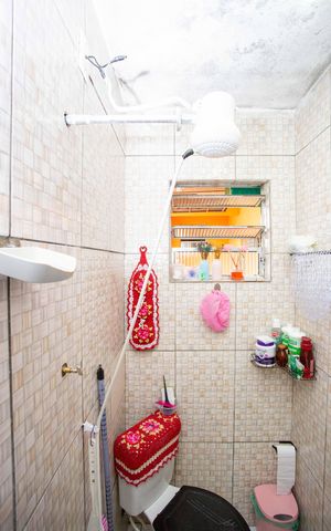 Casa à venda com 125m², 3 quartos e 1 vagaBanheiro Casa 2
