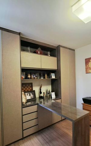 Apartamento à venda com 348m², 5 quartos e 4 vagas