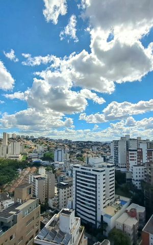Apartamento à venda com 348m², 5 quartos e 4 vagas