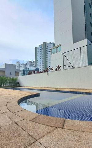 Apartamento à venda com 348m², 5 quartos e 4 vagas