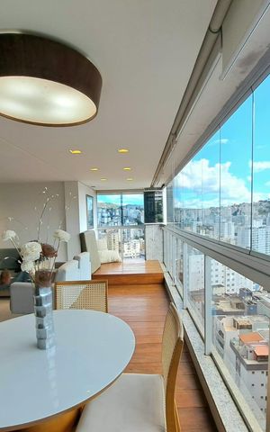 Apartamento à venda com 348m², 5 quartos e 4 vagas