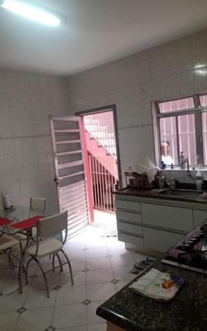 Casa à venda com 200m², 3 quartos e 1 vaga Casa à venda com 200m², 3 quartos e 1 vagaCozinha