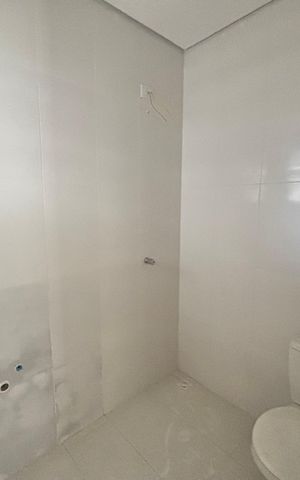 Apartamento à venda com 38m², 2 quartos e sem vaga Apartamento à venda com 38m², 2 quartos e sem vagaBanheiro