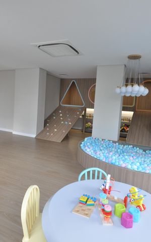 Apartamento à venda com 129m², 3 quartos e 2 vagasÁrea comum - Playground