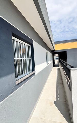Apartamento à venda com 34m², 2 quartos e 1 vaga Apartamento à venda com 34m², 2 quartos e 1 vagaVaranda