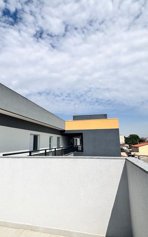 Apartamento à venda com 34m², 2 quartos e 1 vaga Apartamento à venda com 34m², 2 quartos e 1 vagaVaranda