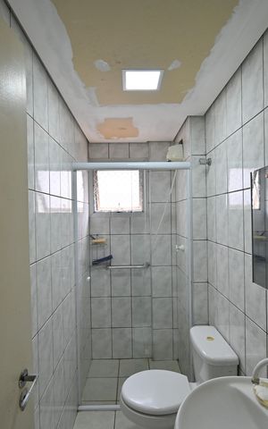 Apartamento à venda com 64m², 2 quartos e 1 vagaBanheiro Social