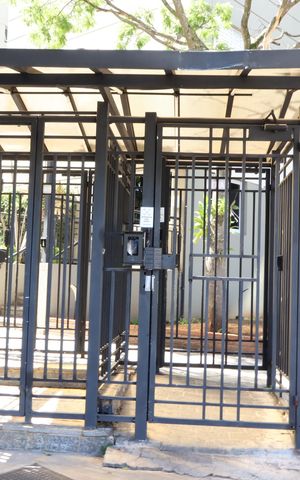 Apartamento à venda com 64m², 2 quartos e 1 vagaFachada e portaria