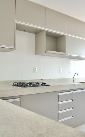 Apartamento à venda com 105m², 2 quartos e 2 vagas Apartamento à venda com 105m², 2 quartos e 2 vagasCozinha e Área de Serviço