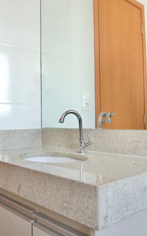 Apartamento à venda com 105m², 2 quartos e 2 vagas Apartamento à venda com 105m², 2 quartos e 2 vagasBanheiro da Suíte 2