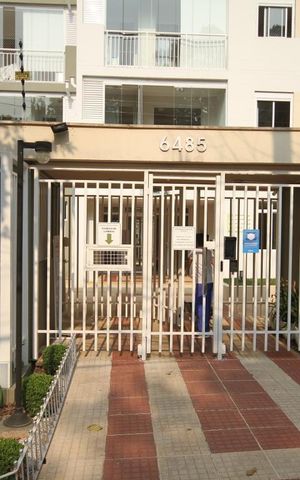 Apartamento à venda com 54m², 2 quartos e 1 vaga Apartamento à venda com 54m², 2 quartos e 1 vagaFachada