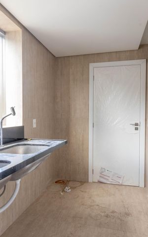 Apartamento à venda com 352m², 4 quartos e 4 vagas Apartamento à venda com 352m², 4 quartos e 4 vagasÁrea de Serviço