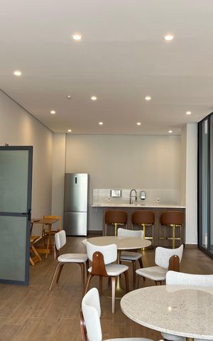 Apartamento à venda com 98m², 3 quartos e 2 vagas Apartamento à venda com 98m², 3 quartos e 2 vagasÁrea comum - Salão de festas