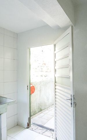 Casa à venda com 120m², 4 quartos e 2 vagas Casa à venda com 120m², 4 quartos e 2 vagasÁrea de serviço