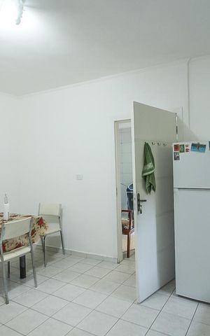 Casa à venda com 120m², 4 quartos e 2 vagas Casa à venda com 120m², 4 quartos e 2 vagasCozinha