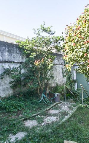 Casa à venda com 120m², 4 quartos e 2 vagas Casa à venda com 120m², 4 quartos e 2 vagasQuintal