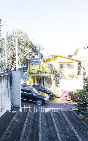 Casa à venda com 120m², 4 quartos e 2 vagas Casa à venda com 120m², 4 quartos e 2 vagasVista do Quarto 2
