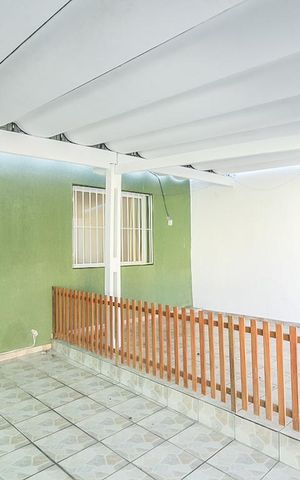 Casa à venda com 120m², 4 quartos e 2 vagas Casa à venda com 120m², 4 quartos e 2 vagasGaragem