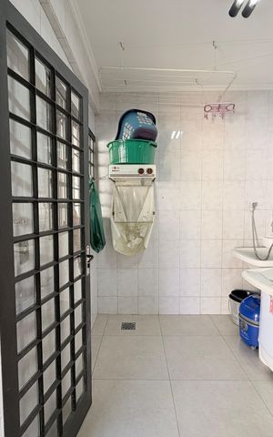 Casa à venda com 250m², 3 quartos e 2 vagasÁrea de Serviço