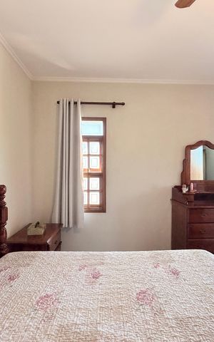 Casa à venda com 250m², 3 quartos e 2 vagasSuíte