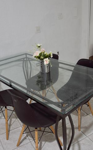 Studio para alugar com 45m², 1 quarto e sem vaga Studio para alugar com 45m², 1 quarto e sem vagaSala - Mesa