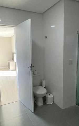 Casa de condomínio para alugar com 180m², 2 quartos e 2 vagas Casa de condomínio para alugar com 180m², 2 quartos e 2 vagasBanheiro 2