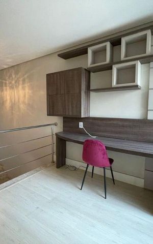 Casa de condomínio para alugar com 180m², 2 quartos e 2 vagas Casa de condomínio para alugar com 180m², 2 quartos e 2 vagasCorredor entre quartos