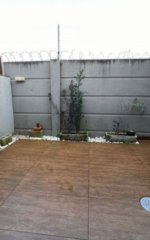 Casa de condomínio para alugar com 180m², 2 quartos e 2 vagas Casa de condomínio para alugar com 180m², 2 quartos e 2 vagasÁrea Externa