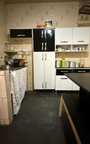 Casa à venda com 300m², 3 quartos e 6 vagas