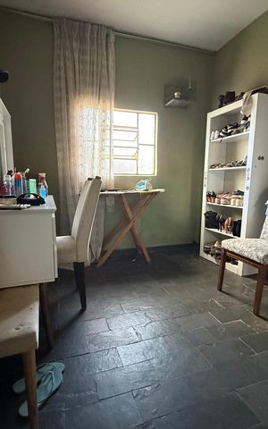 Casa à venda com 300m², 3 quartos e 6 vagas