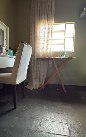 Casa à venda com 300m², 3 quartos e 6 vagas