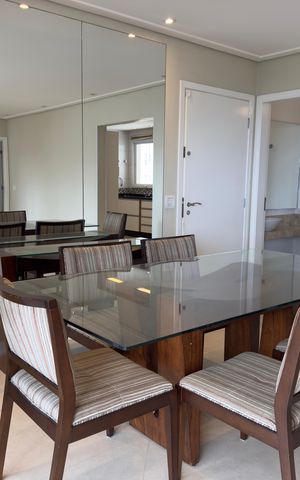Apartamento à venda com 128m², 3 quartos e 2 vagas Apartamento à venda com 128m², 3 quartos e 2 vagasSala de Jantar