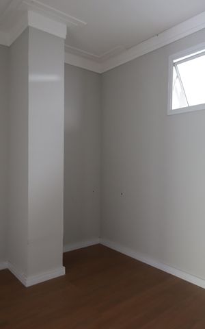 Apartamento à venda com 104m², 2 quartos e 2 vagasEscritório