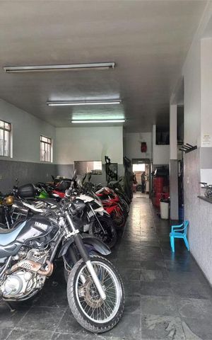 Casa à venda com 250m², 3 quartos e 3 vagas