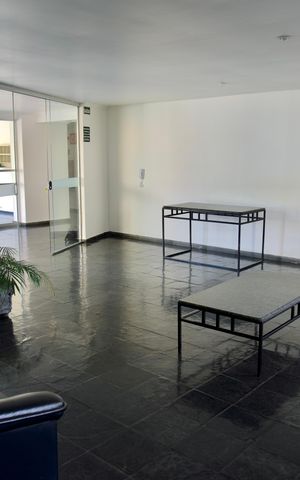 Apartamento para alugar com 200m², 4 quartos e 2 vagas Apartamento para alugar com 200m², 4 quartos e 2 vagasÁrea Comum - Salão de Festas