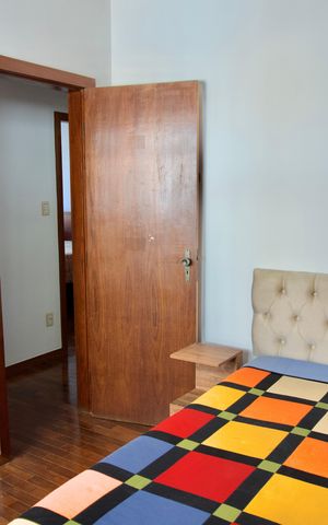 Apartamento para alugar com 200m², 4 quartos e 2 vagas Apartamento para alugar com 200m², 4 quartos e 2 vagasQuarto 4