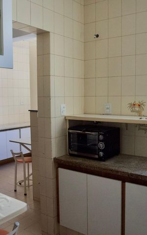 Apartamento para alugar com 200m², 4 quartos e 2 vagas Apartamento para alugar com 200m², 4 quartos e 2 vagasCozinha