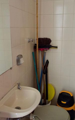 Apartamento para alugar com 200m², 4 quartos e 2 vagas Apartamento para alugar com 200m², 4 quartos e 2 vagasÁrea de Serviço - Banheiro