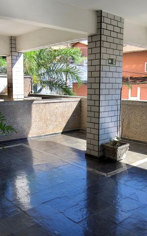 Apartamento para alugar com 200m², 4 quartos e 2 vagas Apartamento para alugar com 200m², 4 quartos e 2 vagasÁrea Comum - Salão de Festas Área Externa