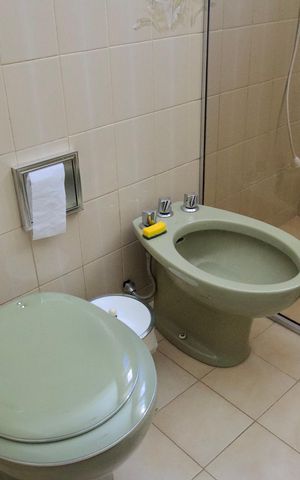 Apartamento para alugar com 200m², 4 quartos e 2 vagas Apartamento para alugar com 200m², 4 quartos e 2 vagasBanheiro - Detalhe