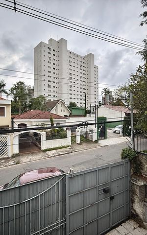 Casa à venda com 250m², 4 quartos e 5 vagas Casa à venda com 250m², 4 quartos e 5 vagasVista Suíte 1