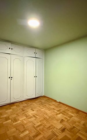 Casa à venda com 250m², 4 quartos e 5 vagas Casa à venda com 250m², 4 quartos e 5 vagasSuíte 3